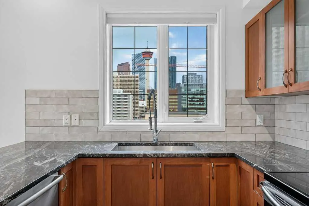 108 15 Avenue SE #707