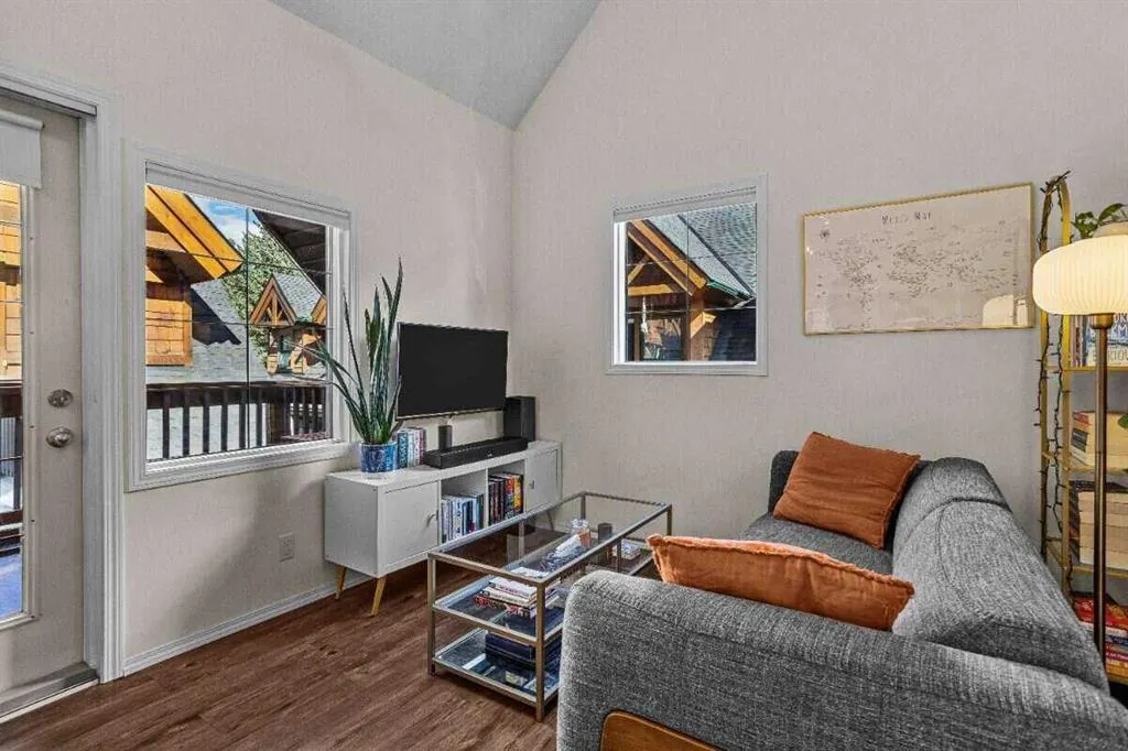 343 Marten Street #307