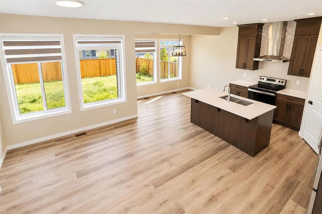 56 Corner Glen Green NE