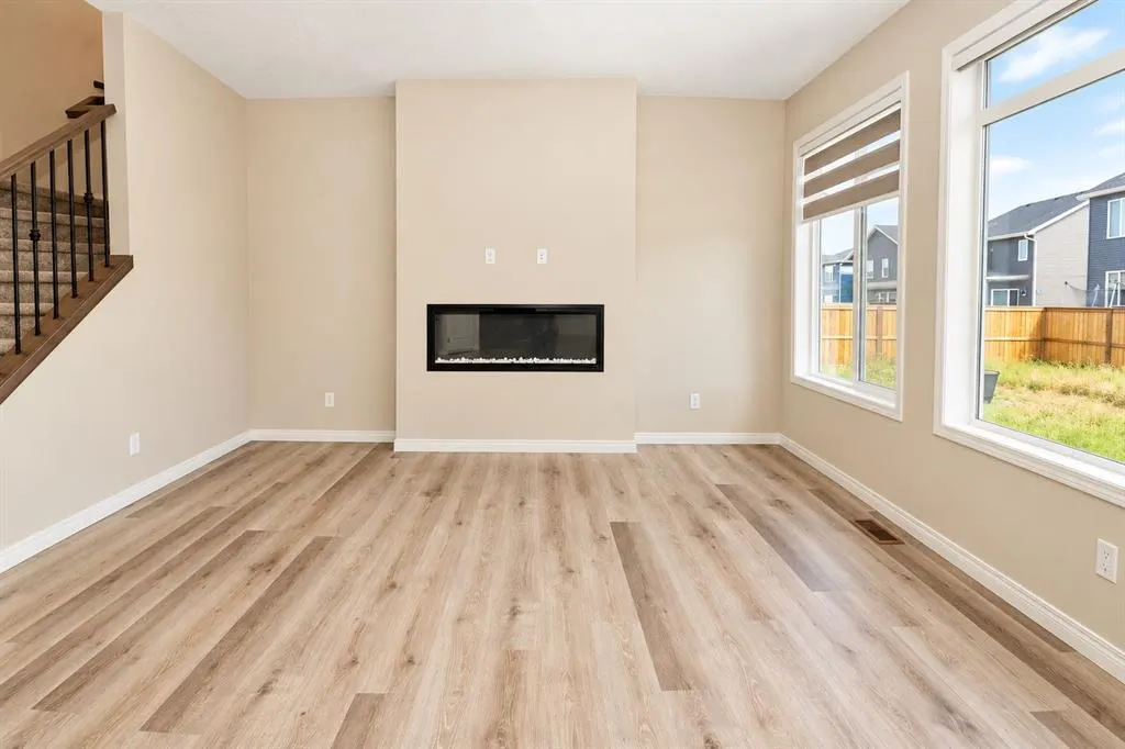56 Corner Glen Green NE