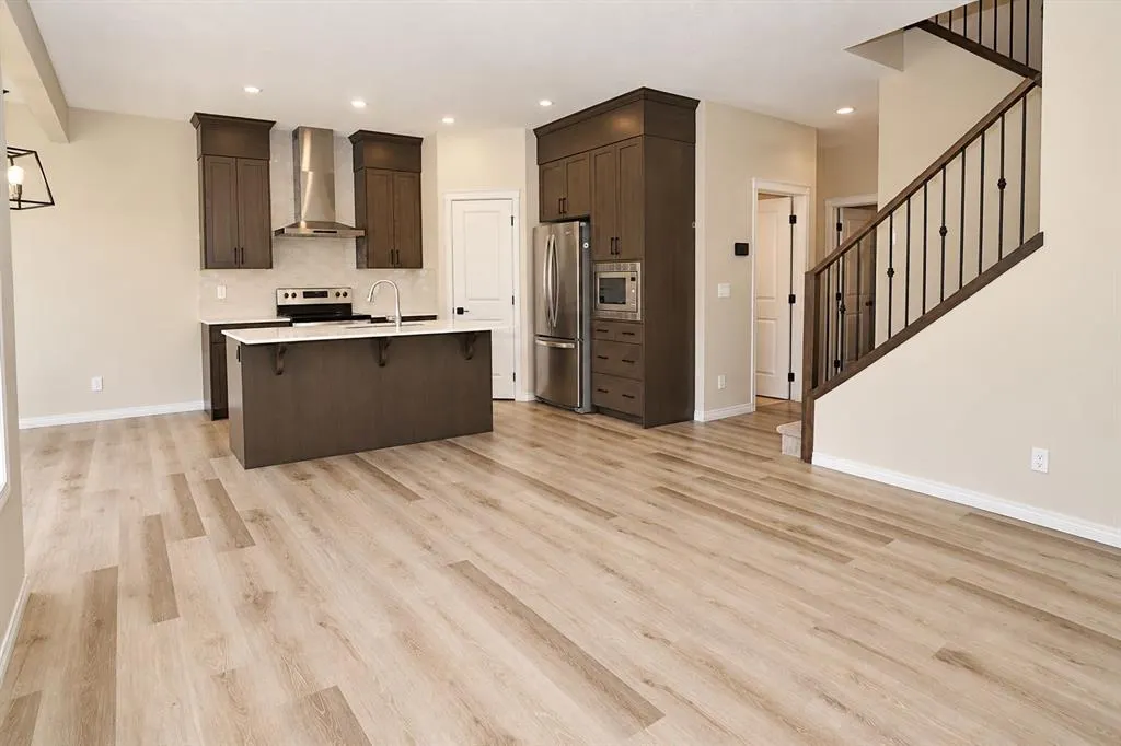 56 Corner Glen Green NE