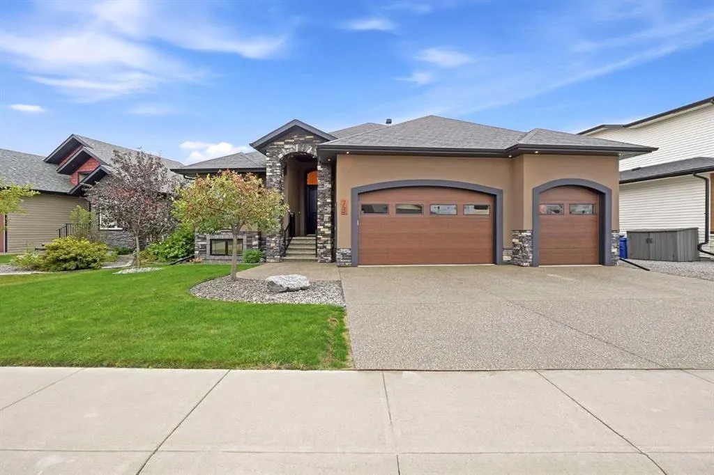 73 Lundberg Crescent