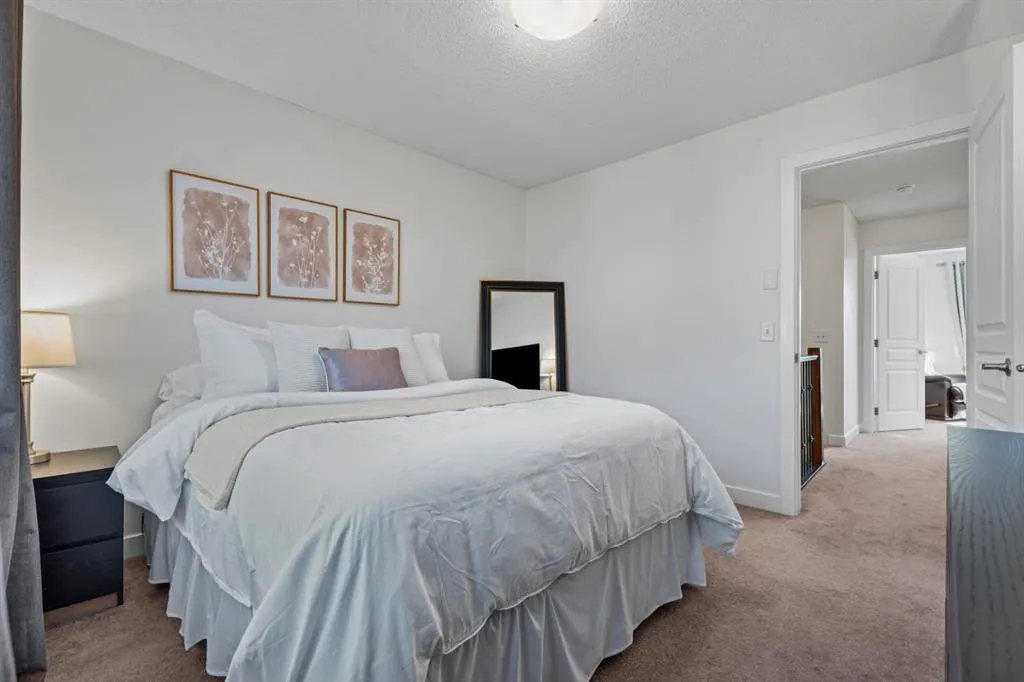 103 Panatella Road NW