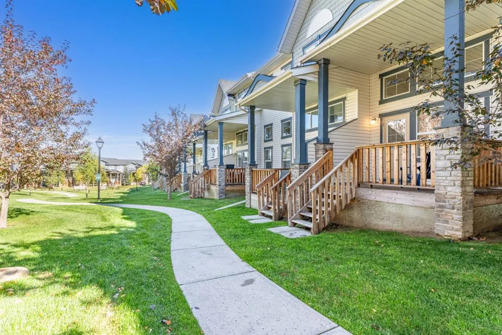 103 Panatella Road NW