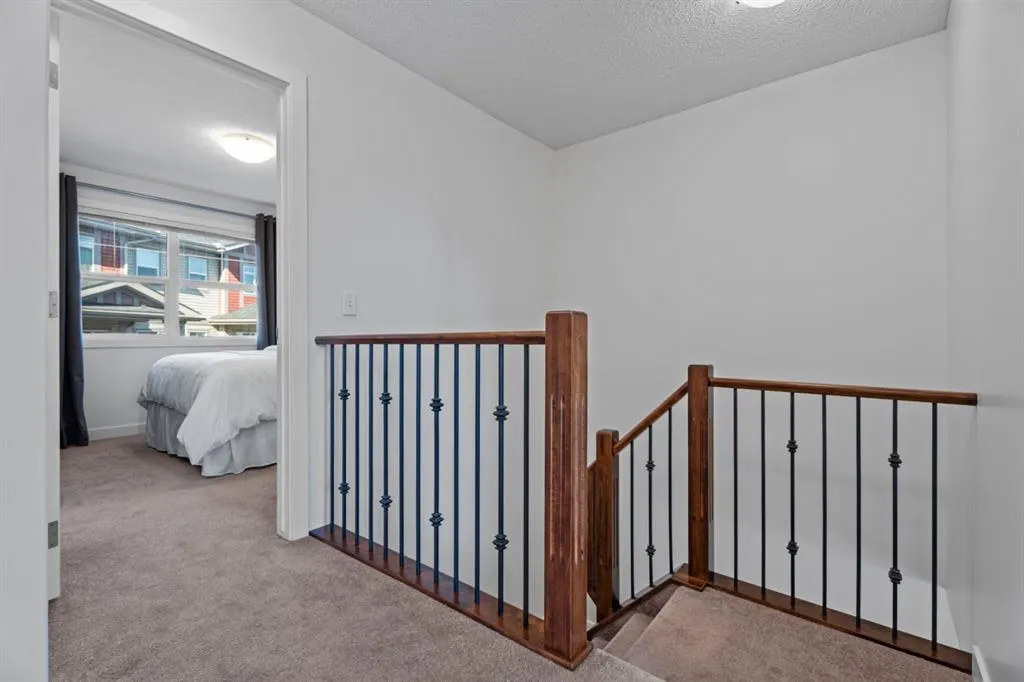 103 Panatella Road NW