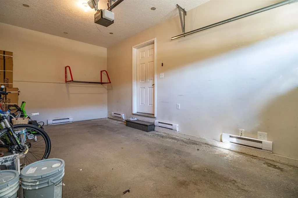 103 Panatella Road NW