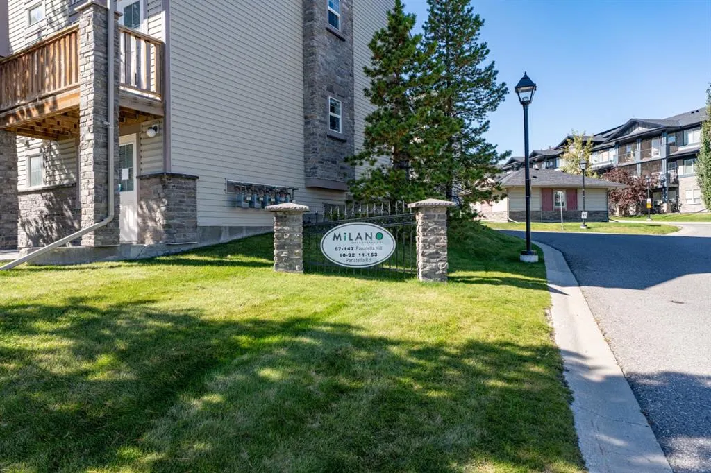 103 Panatella Road NW