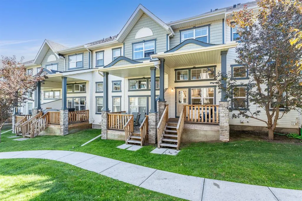 103 Panatella Road NW