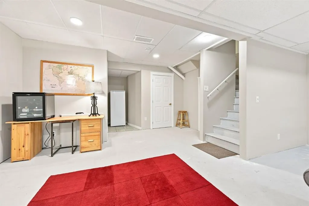 75 Sundown Close