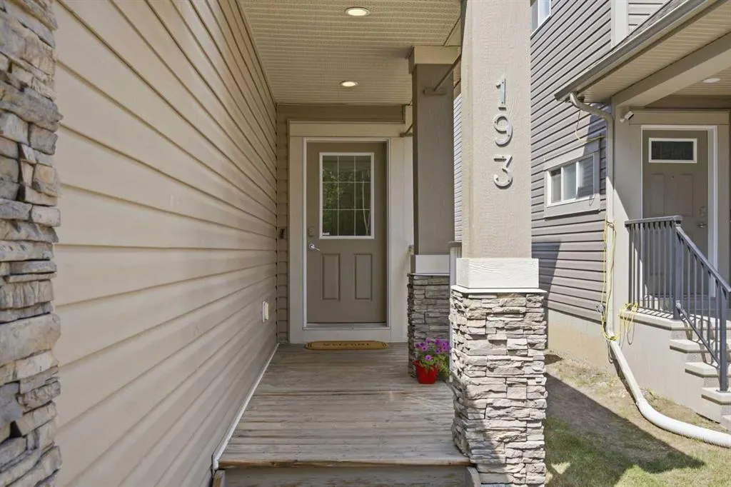 193 Hillcrest Drive SW