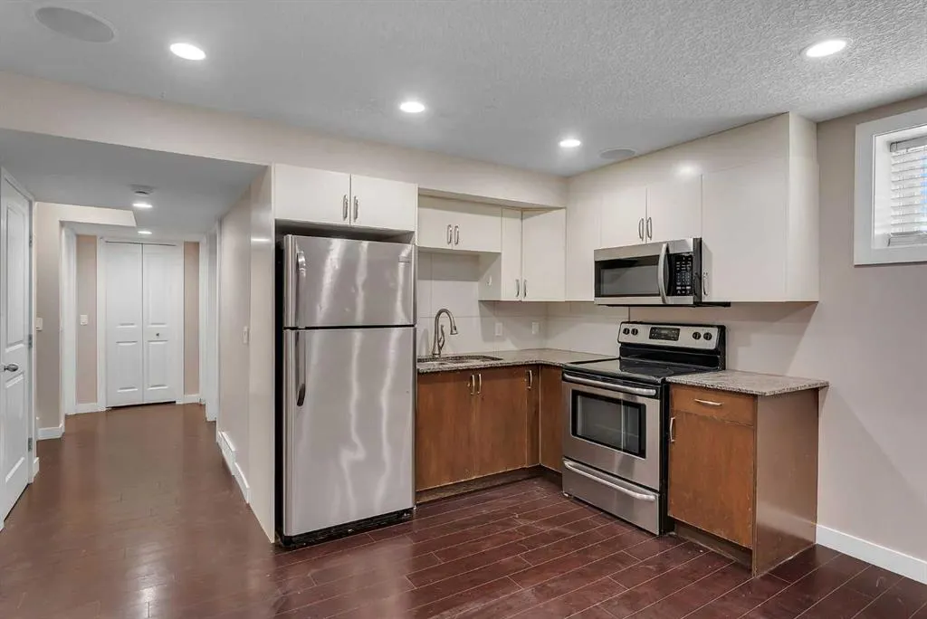 182 Morningside Circle SW