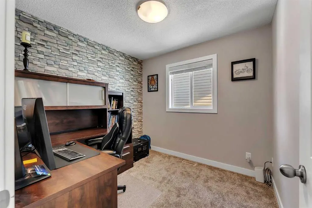 182 Morningside Circle SW