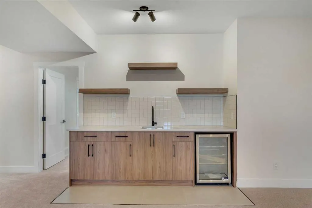 924 South Shore Terrace
