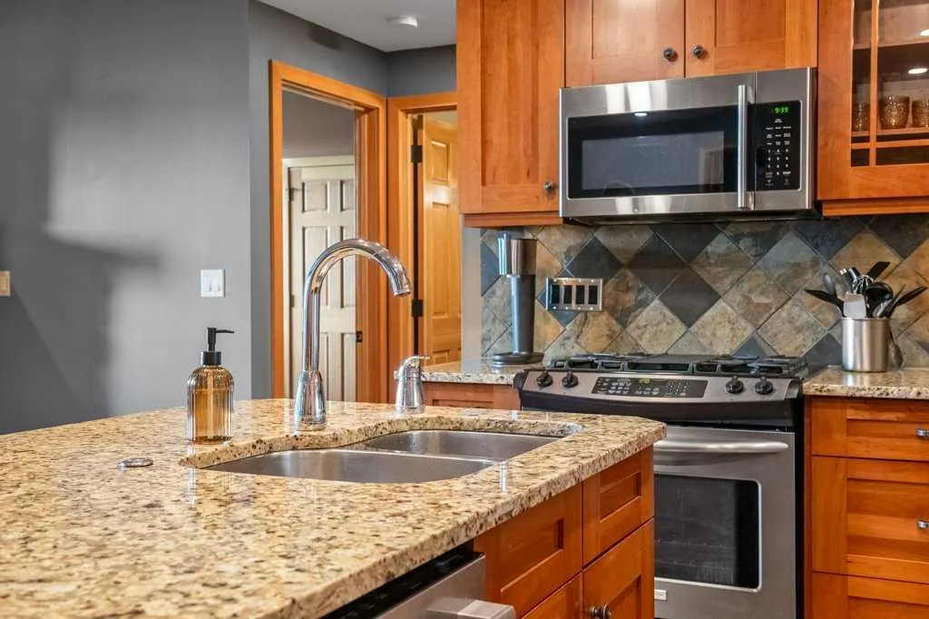 701 Benchlands Trail #303