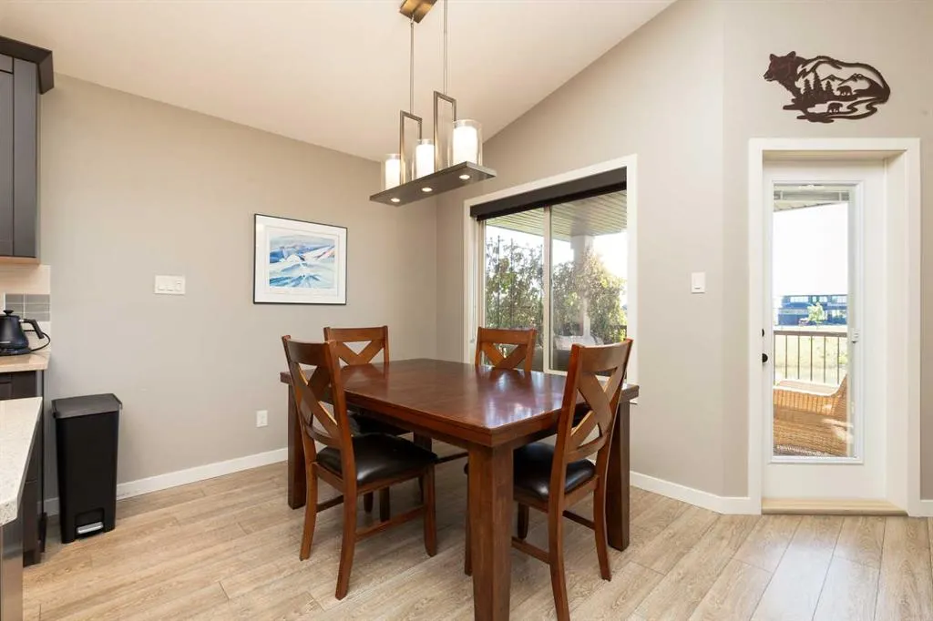 634 Canyonview Landing W