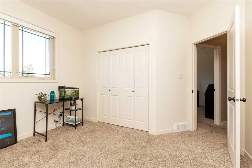 634 Canyonview Landing W