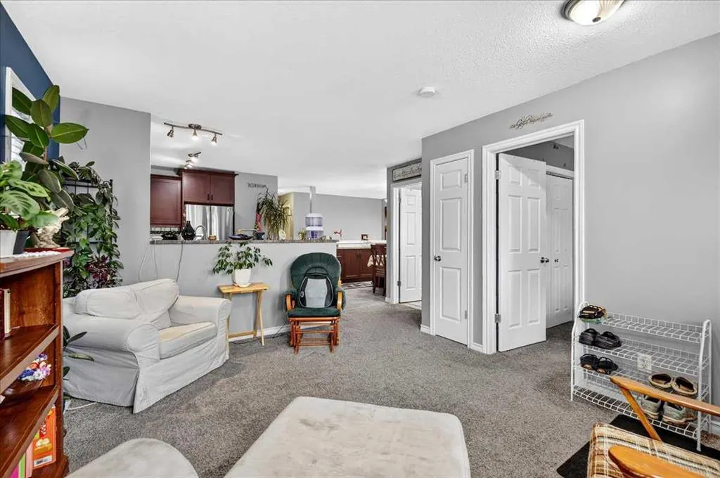1429 Strathcona Way