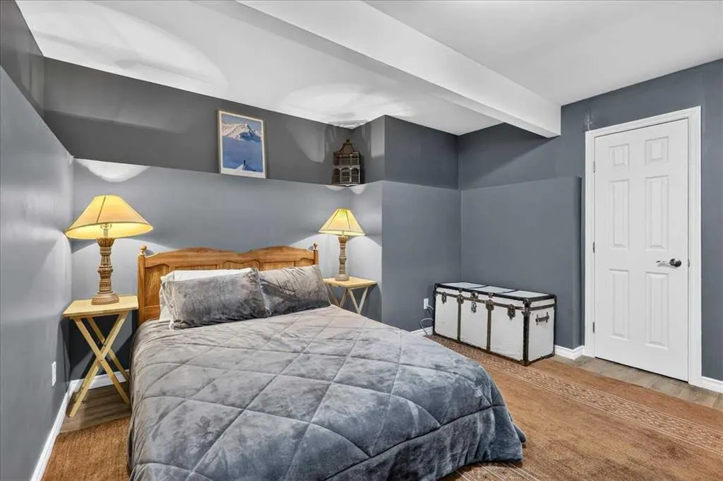 1429 Strathcona Way