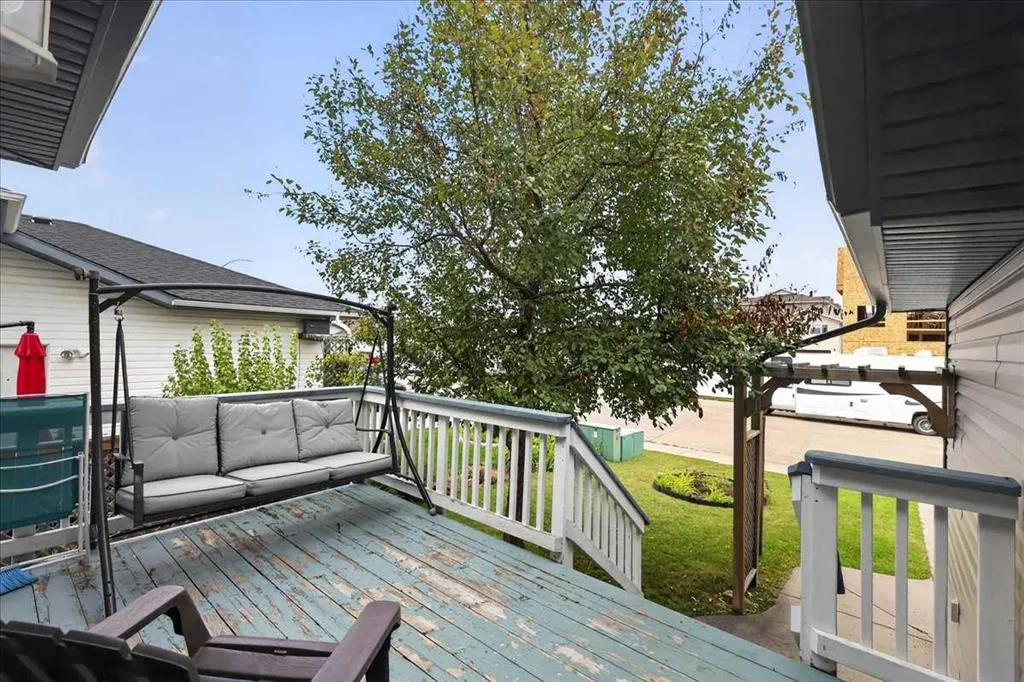 1429 Strathcona Way