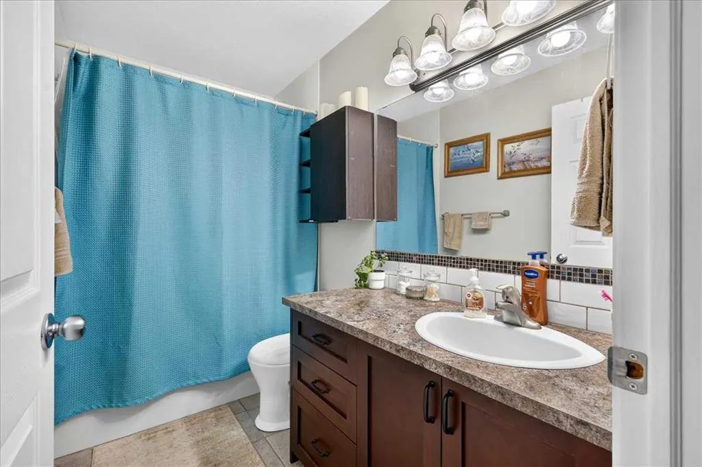 1429 Strathcona Way