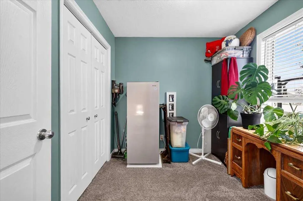 1429 Strathcona Way