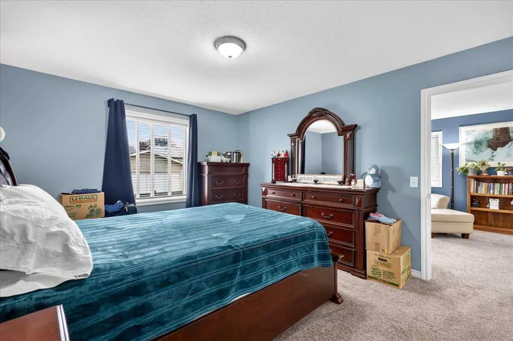 1429 Strathcona Way