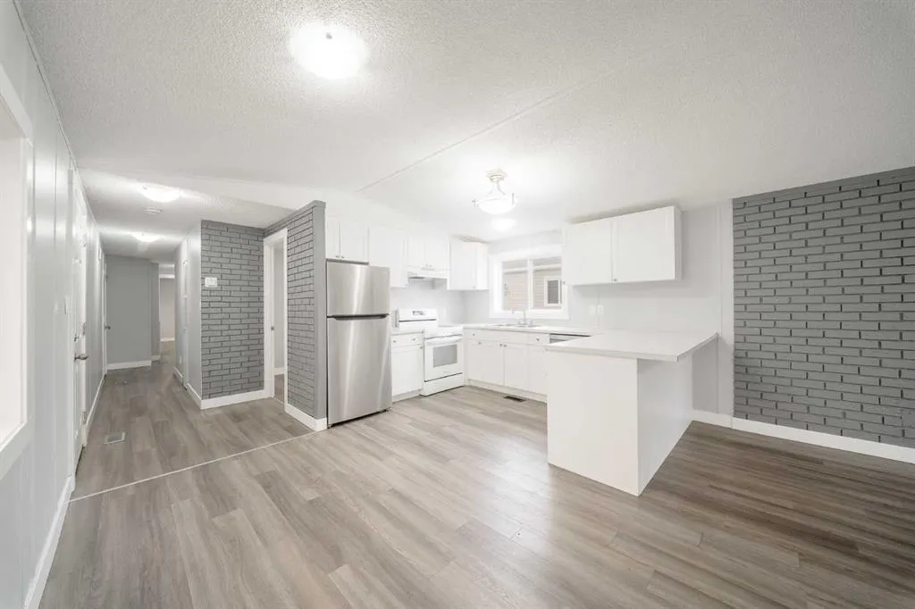 6220 17 Avenue SE #215