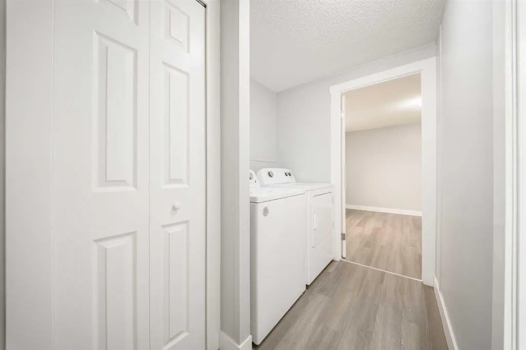 6220 17 Avenue SE #215