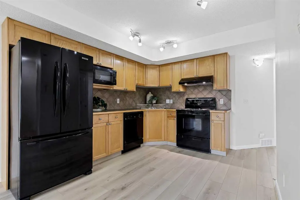 140 Sagewood Boulevard SW #406