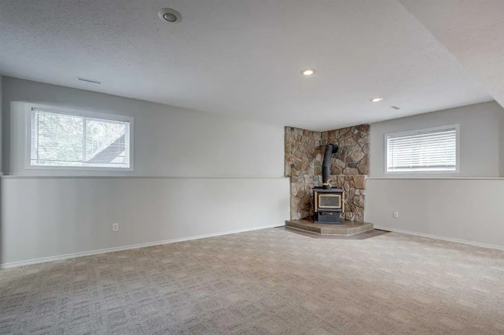 42 Westglen Boulevard
