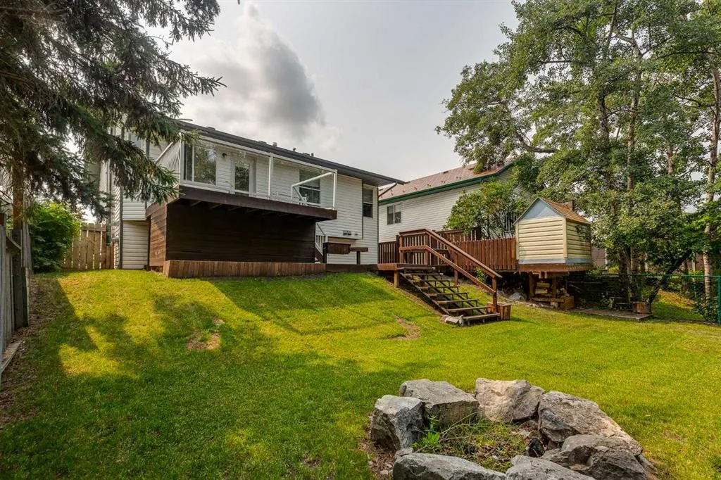 42 Westglen Boulevard