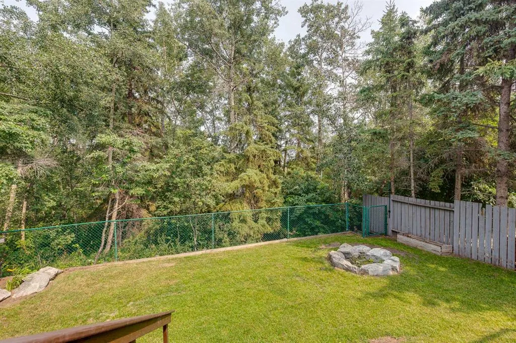42 Westglen Boulevard