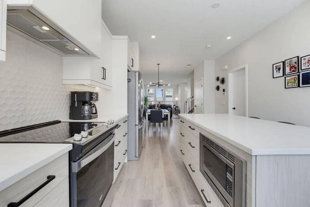 9 Amblefield Passage NW