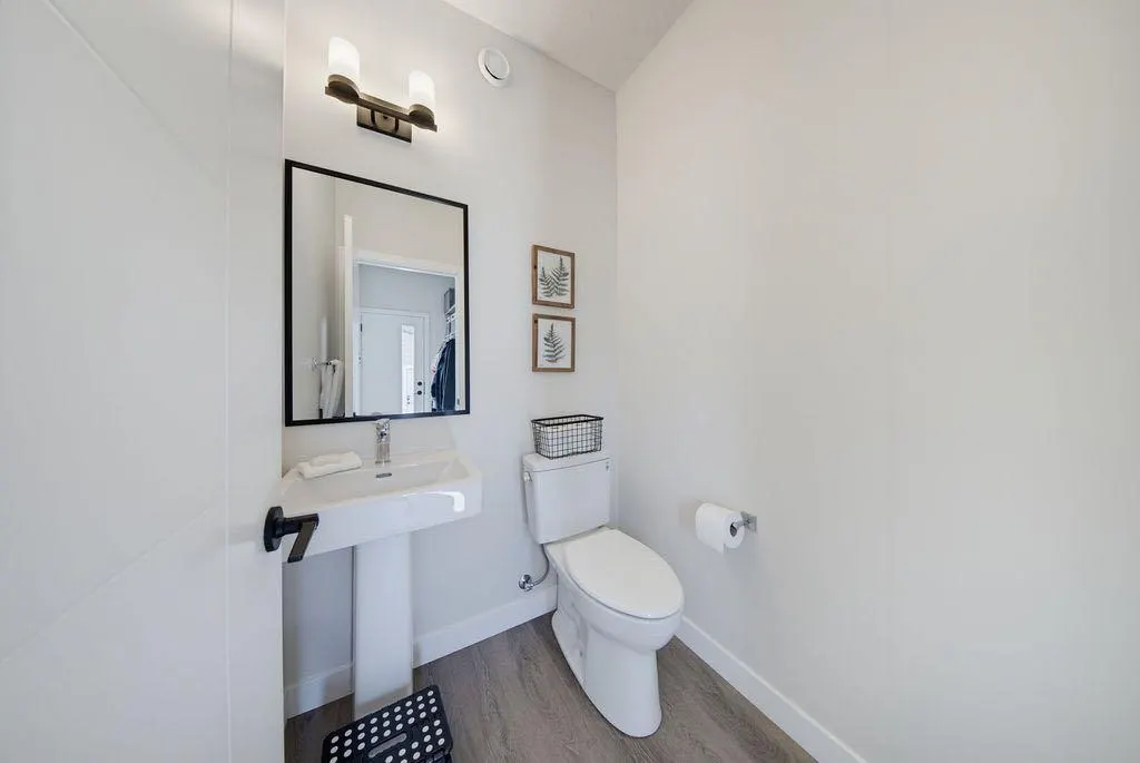 9 Amblefield Passage NW