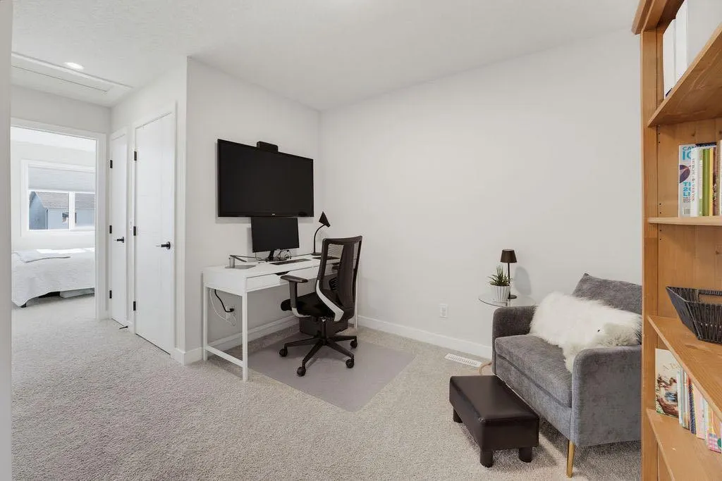 9 Amblefield Passage NW