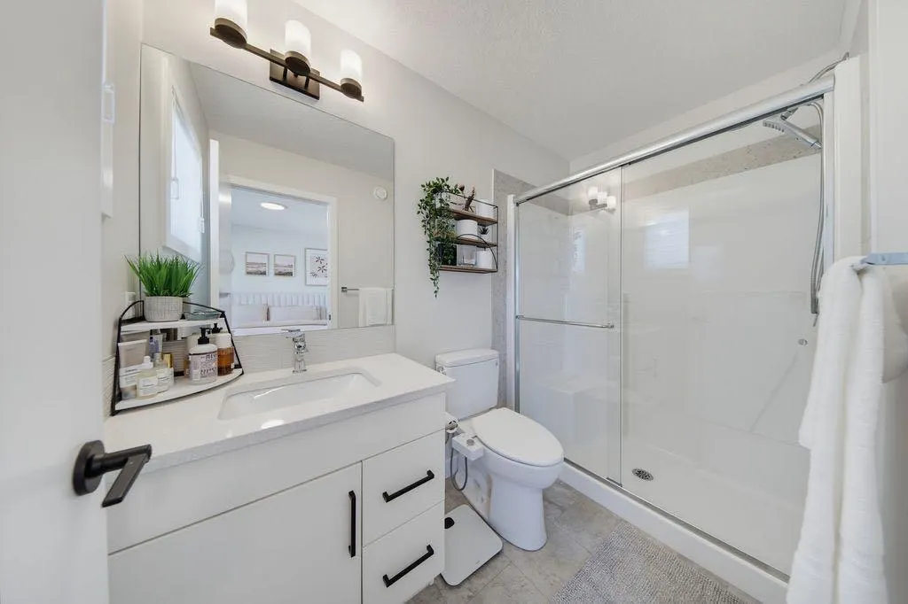 9 Amblefield Passage NW