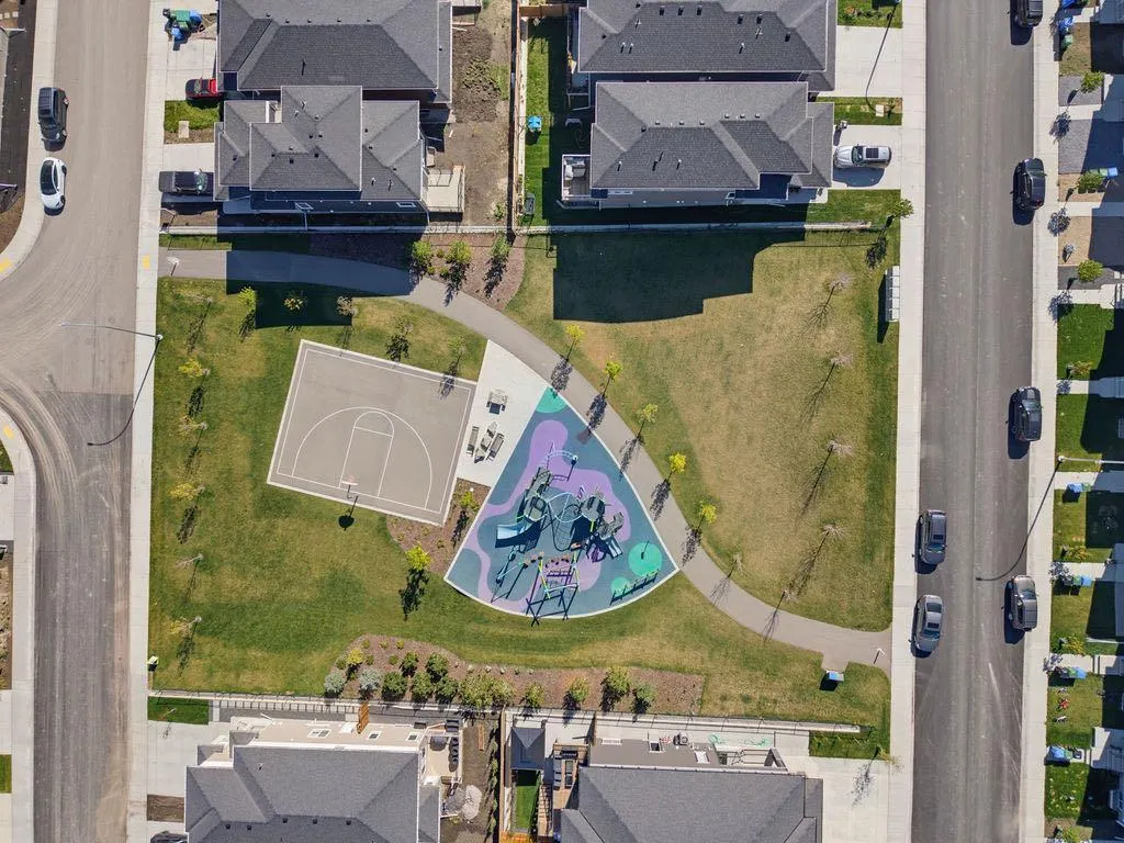 9 Amblefield Passage NW
