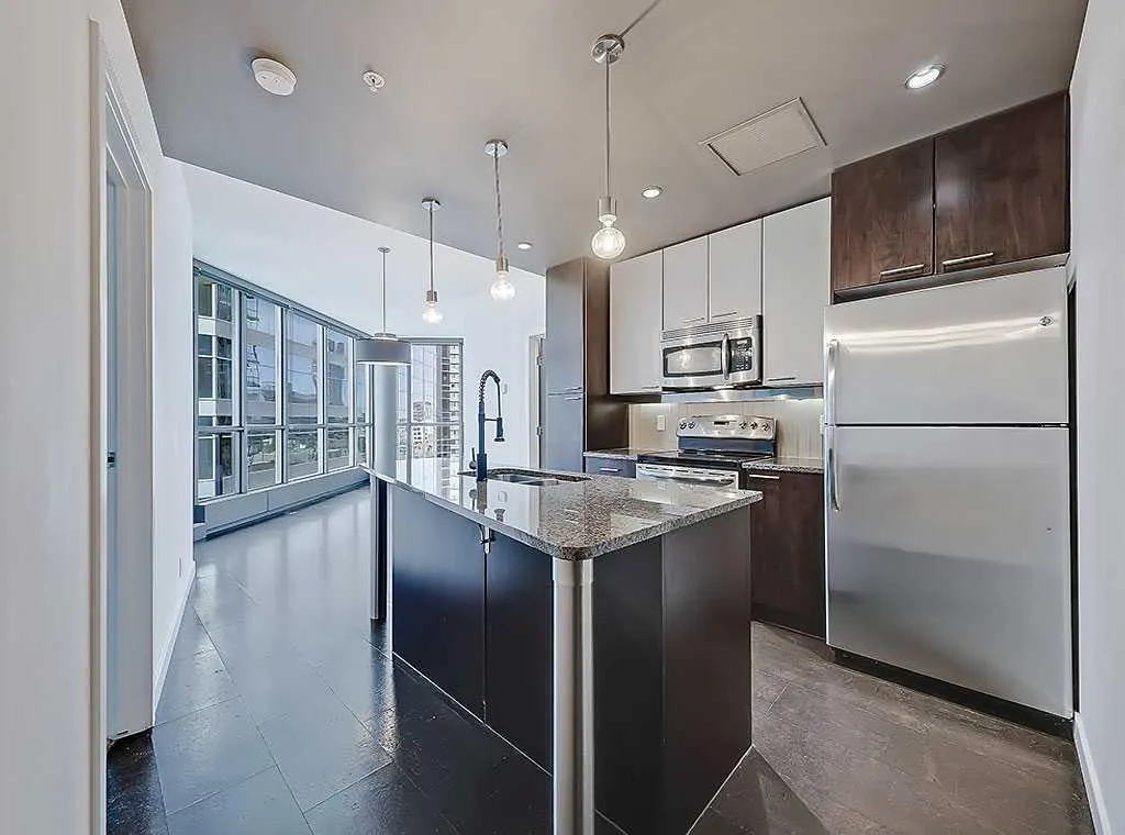 220 12 Avenue SE #902
