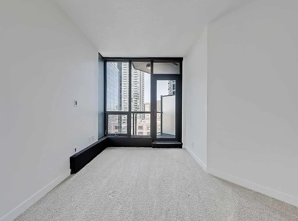 220 12 Avenue SE #902