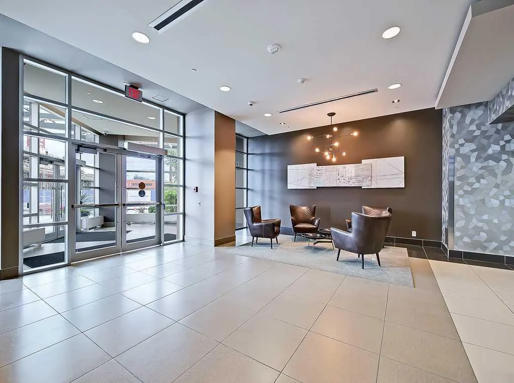220 12 Avenue SE #902