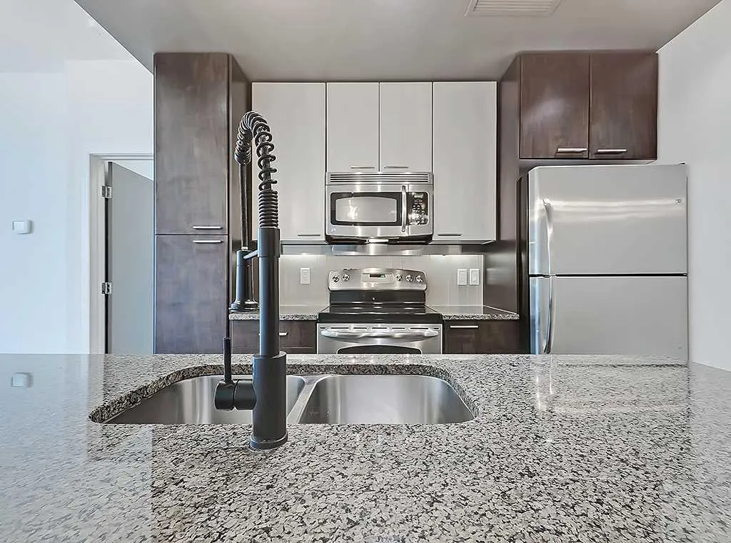 220 12 Avenue SE #902