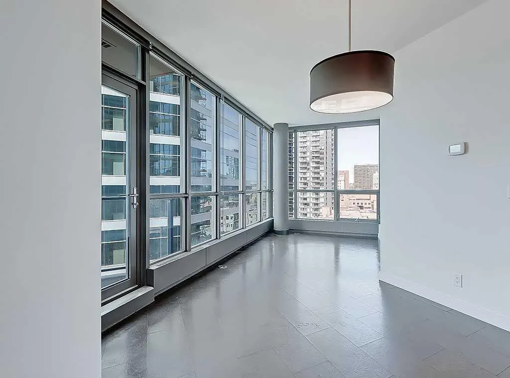 220 12 Avenue SE #902