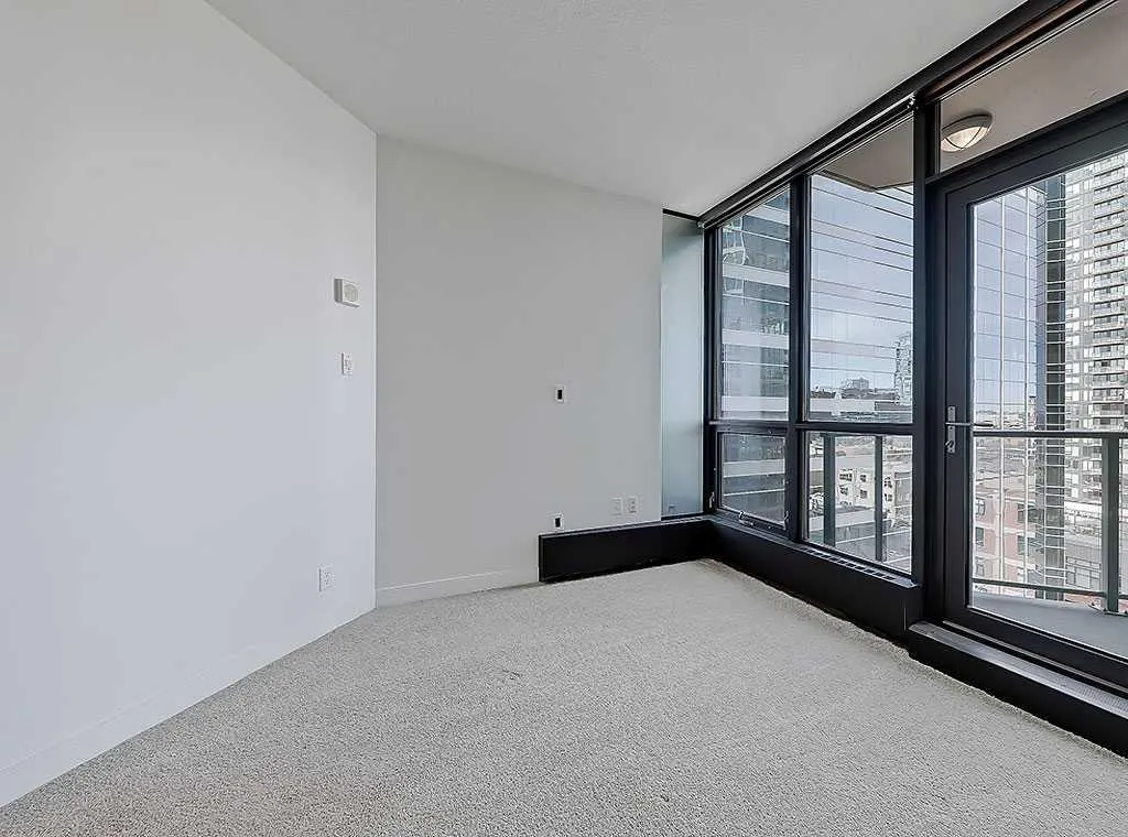 220 12 Avenue SE #902