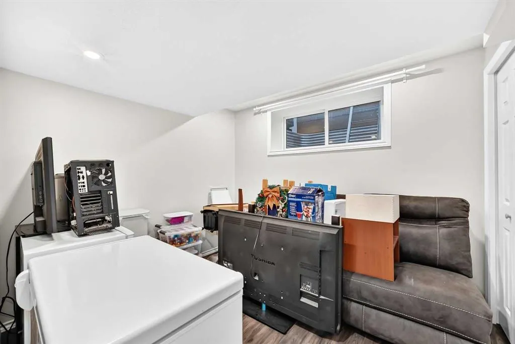 246 Walgrove Terrace SE