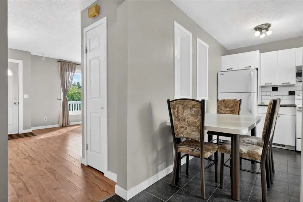 207 Penworth Drive SE