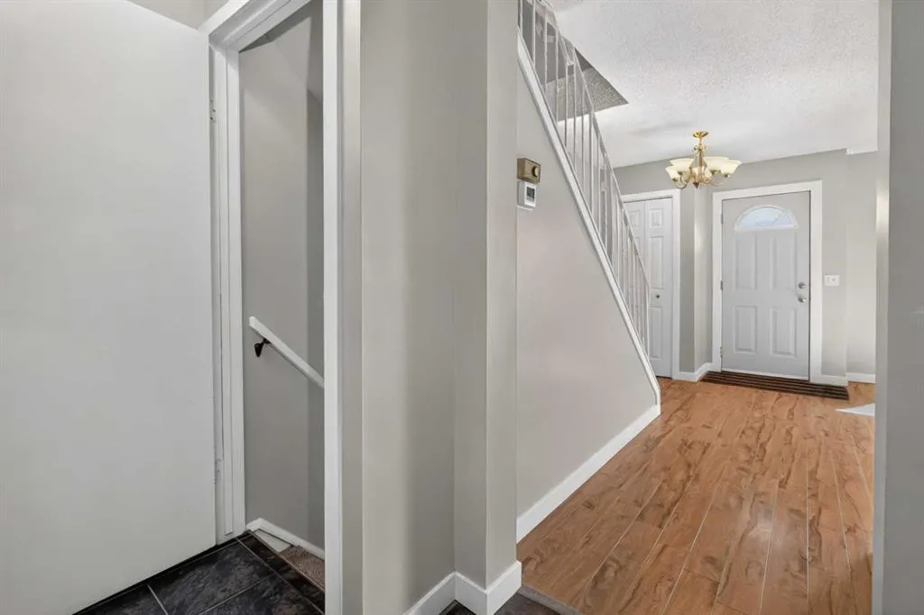 207 Penworth Drive SE