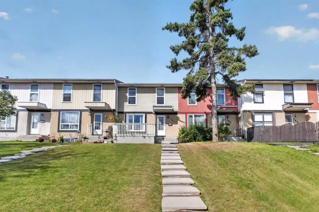 207 Penworth Drive SE