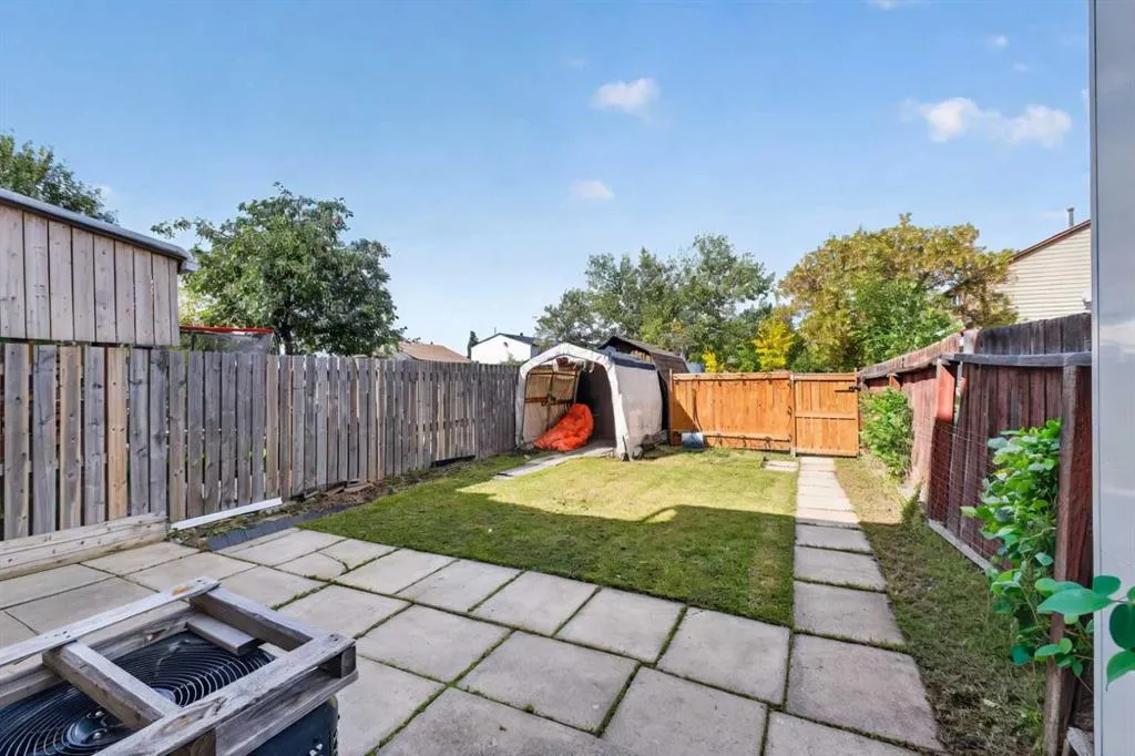 207 Penworth Drive SE