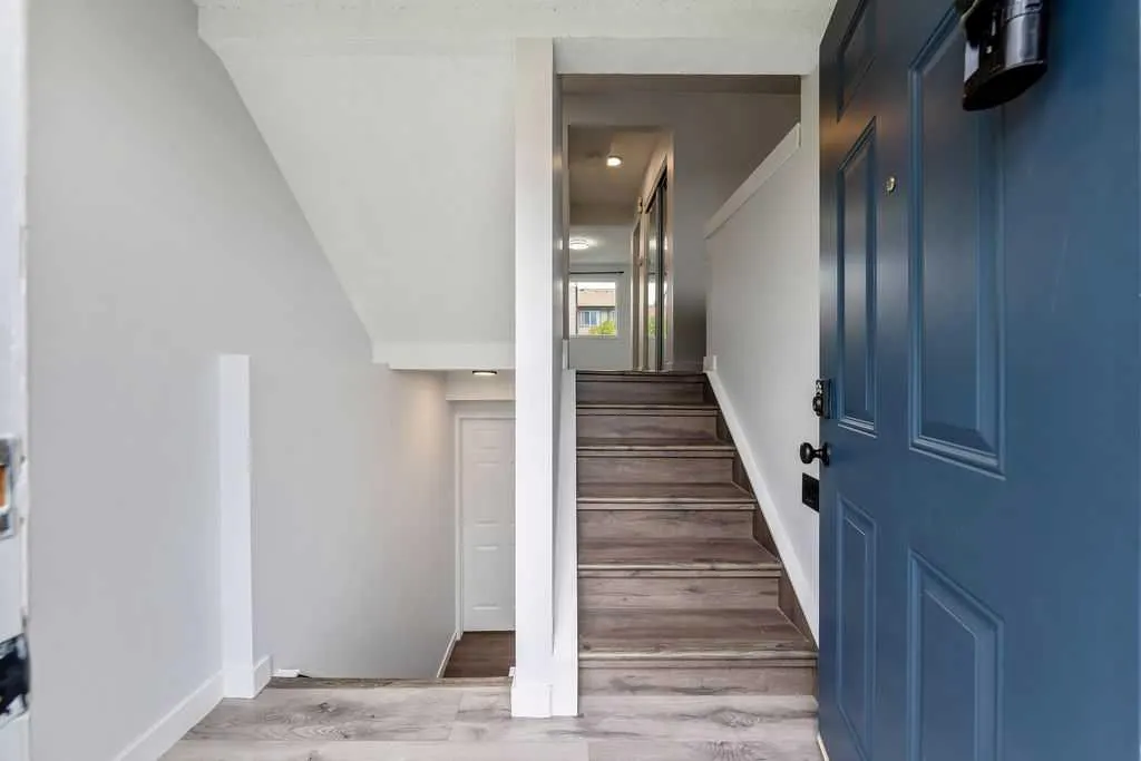 73 Glenbrook Crescent #24