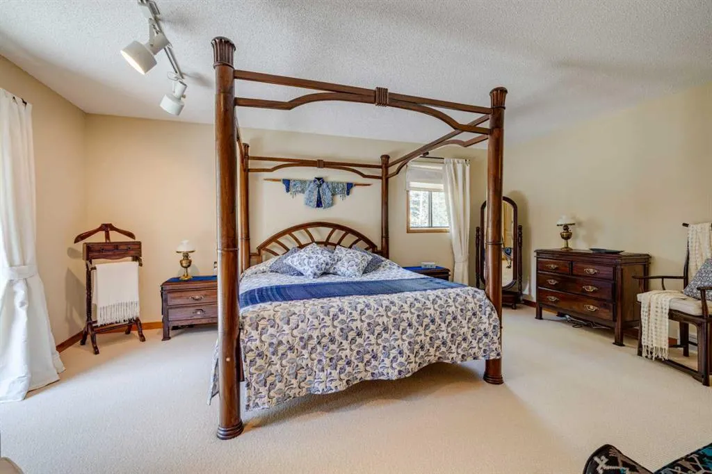 11 Elk Valley Gate